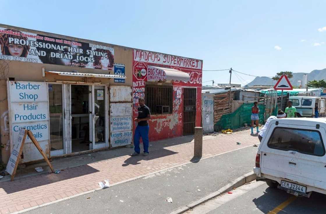 Covid pandemic cuts down kasi hair salons: "Situation is quite bad" Covid pandemic cuts down kasi hair salons: "Situation is quite bad"