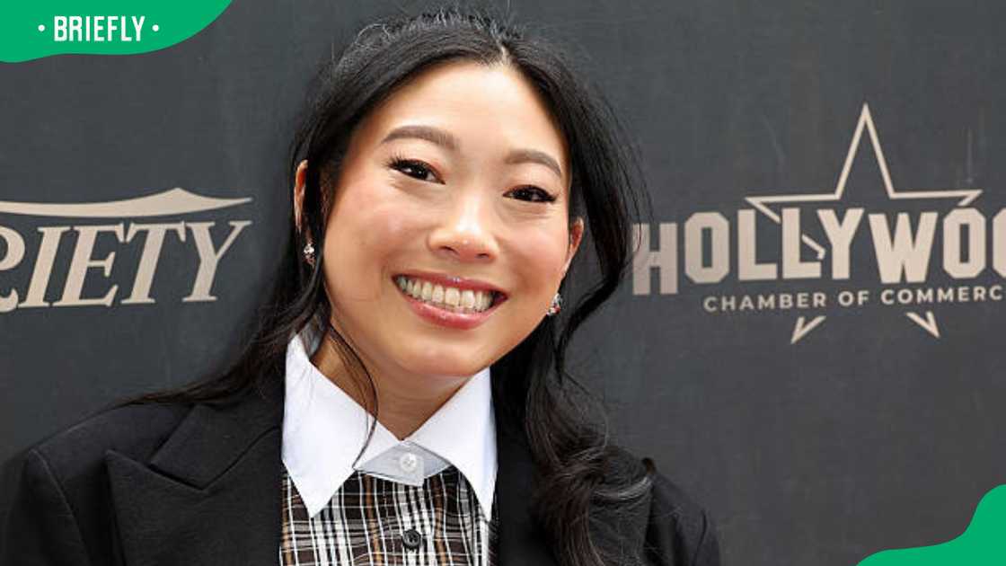 Awkwafina at the ceremony honoring Lisa Lu with a star Awkwafina at the ceremony honoring Lisa Lu with a star