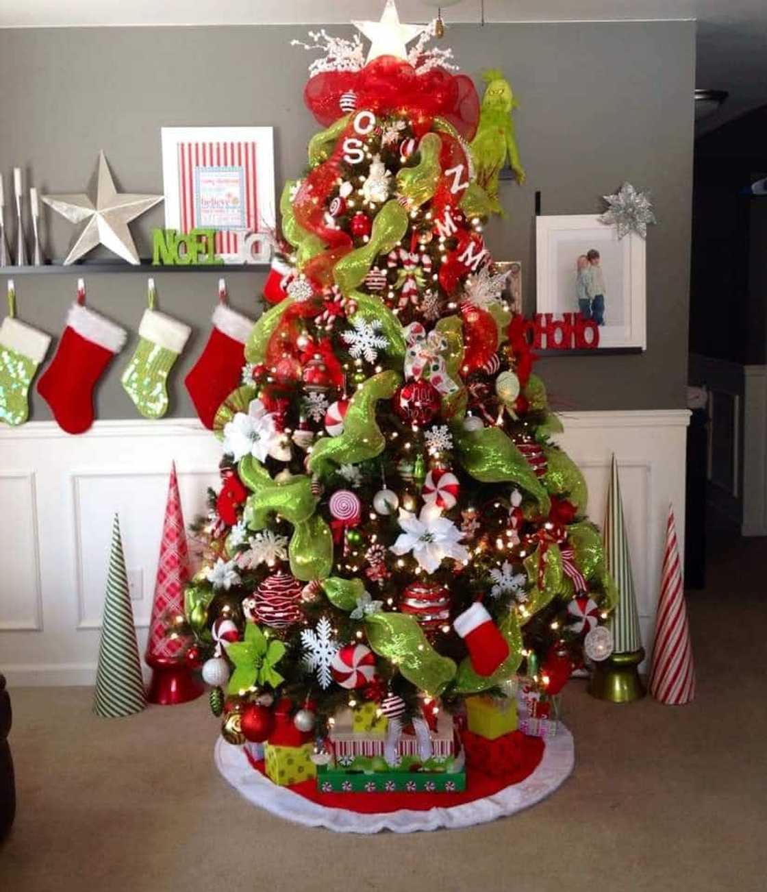 Grinch Christmas tree ideas