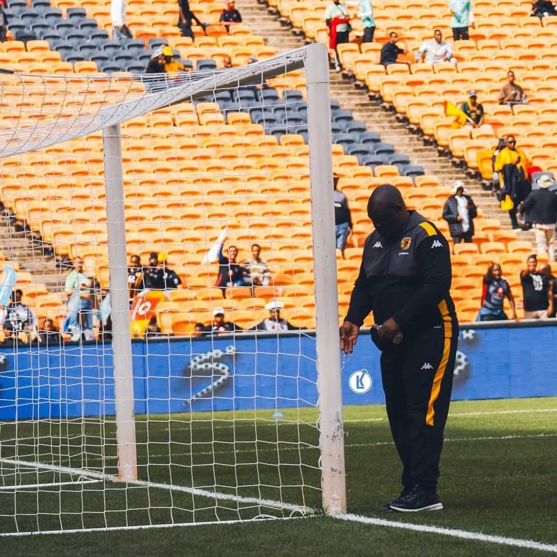 Controversy brews as Chiefs staffer appears to use traditional rituals ahead of Orlando Pirates clash Controversy brews as Chiefs staffer appears to use traditional rituals ahead of Orlando Pirates clash