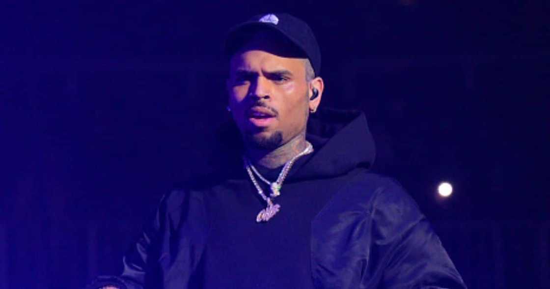 A TikTok user broke up with his girlfriend because of Chris Brown.