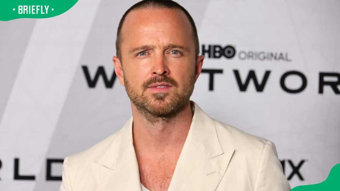 How old is Aaron Paul?