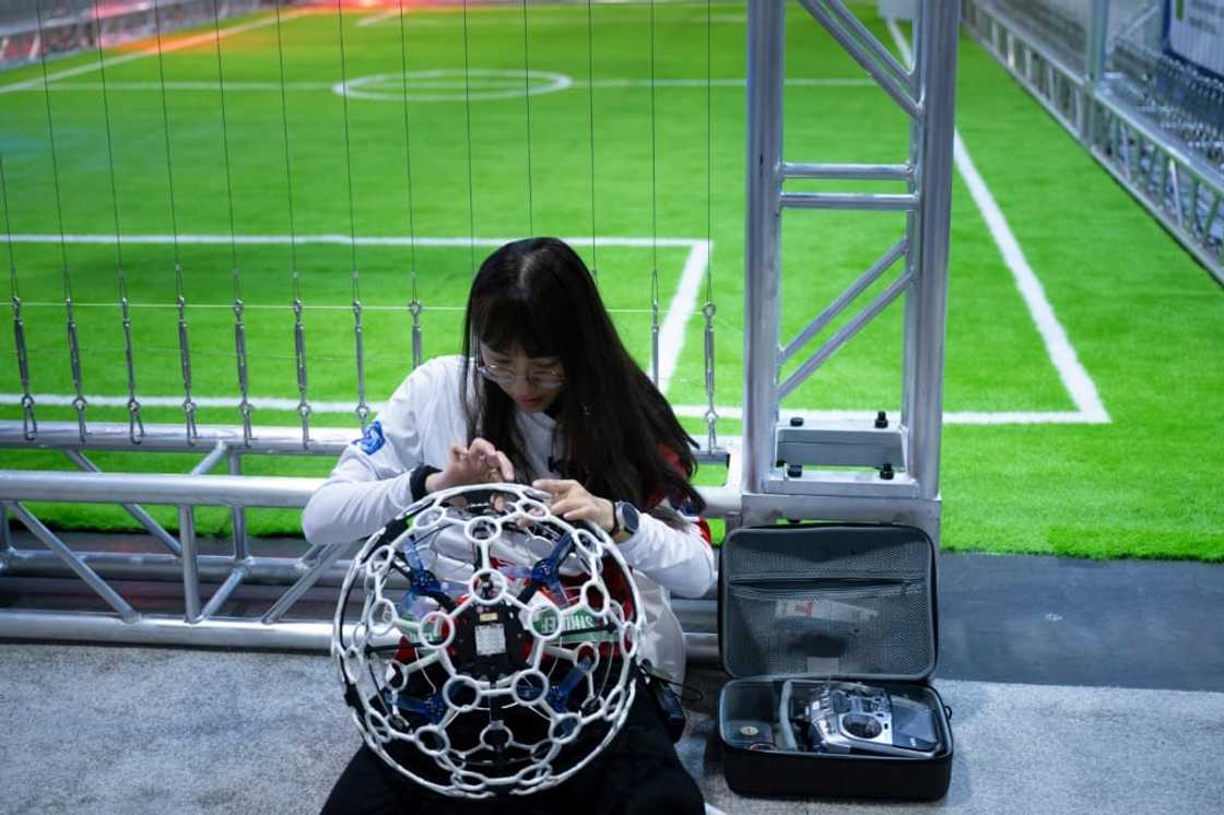 Breaks are built into drone soccer matches so that players can make necessary repairs Breaks are built into drone soccer matches so that players can make necessary repairs