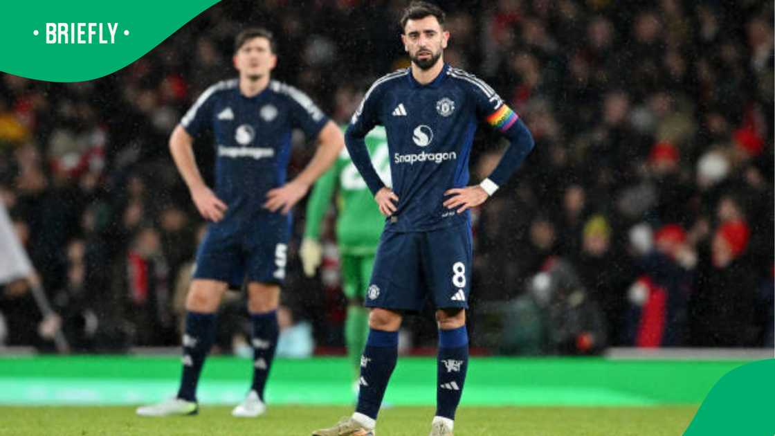 Bruno Fernandes during the Premier League match between Arsenal FC and Manchester United FC at Emirates Stadium on December 04, 2024 in London