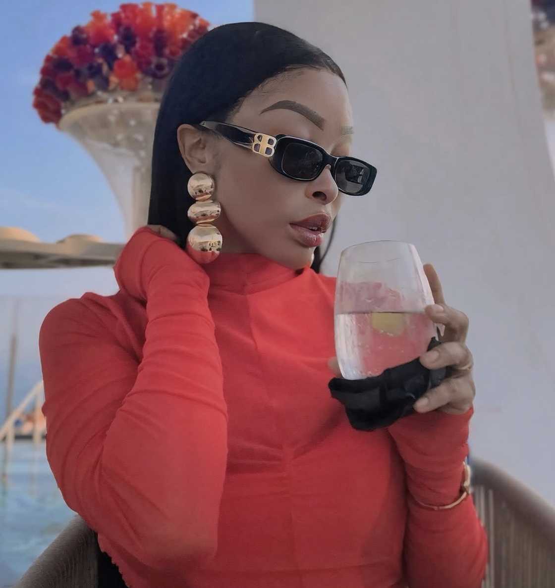 Fans congratulated Khanyi Mbau on her award nomination Fans congratulated Khanyi Mbau on her award nomination