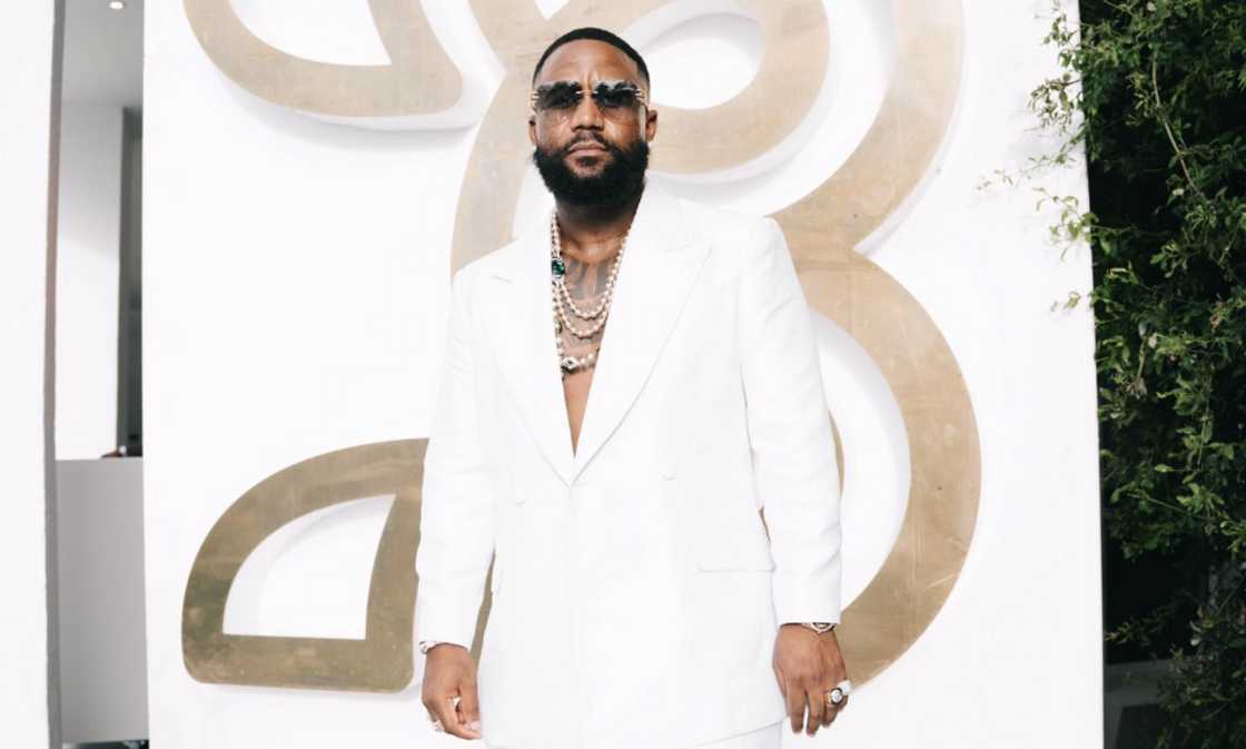 Cassper Nyovest showed love to Ashley Ogle and Sweet Guluva Cassper Nyovest showed love to Ashley Ogle and Sweet Guluva