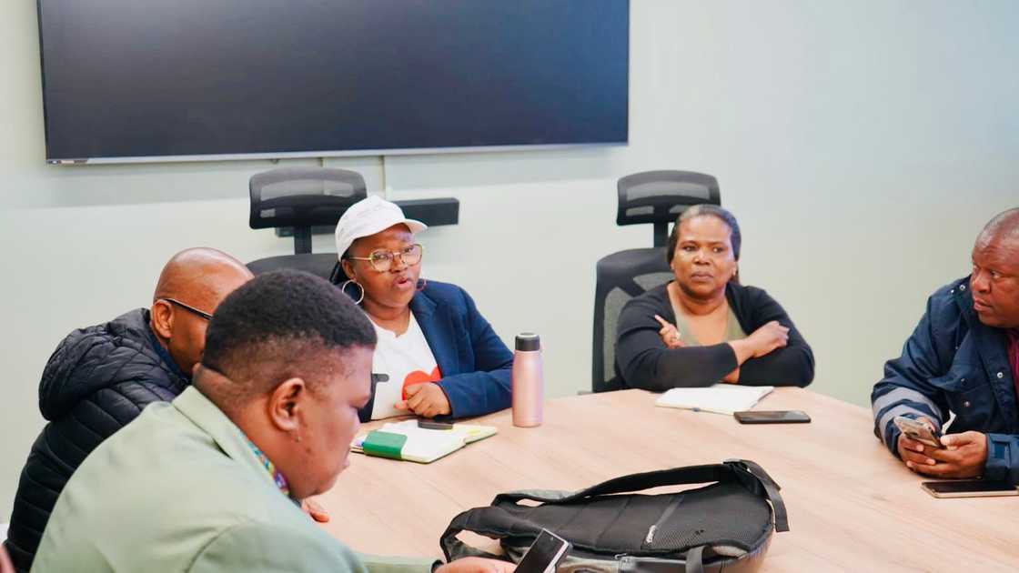 Transport MEC Kedibone Diale-Tlabela met with stakeholders in Soweto