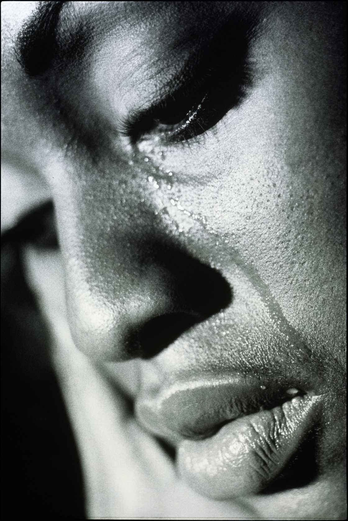 Woman crying Woman crying
