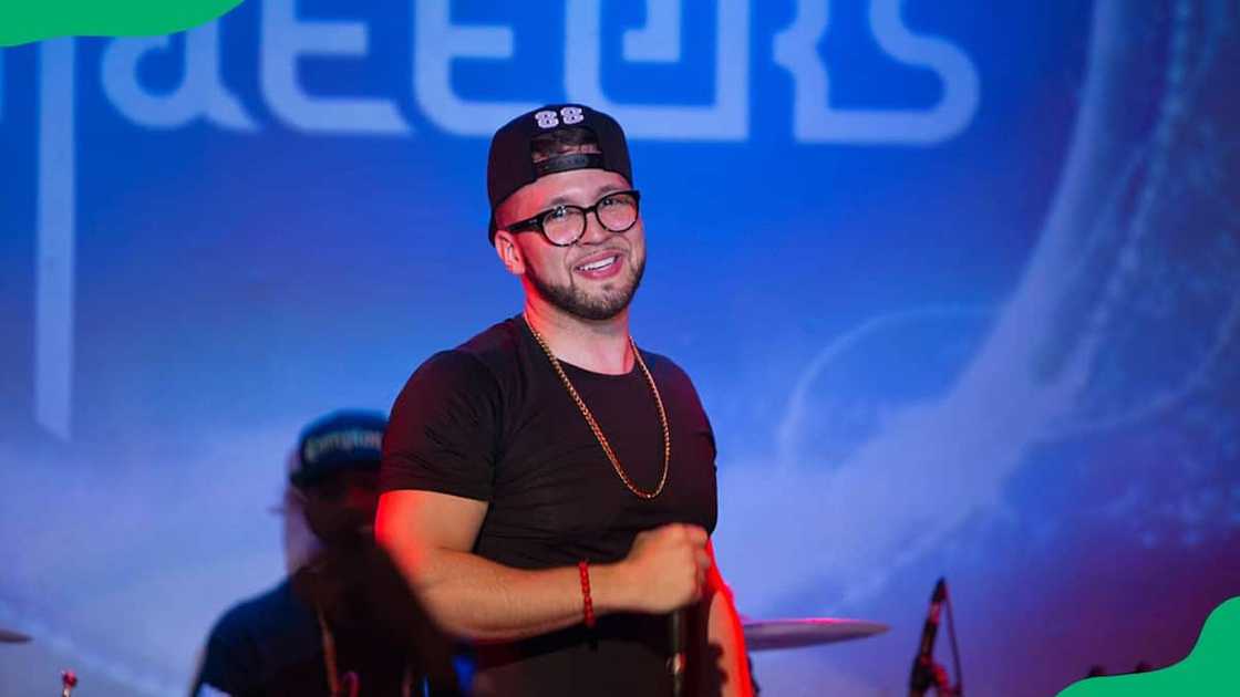 Are there any Christian rap songs? Are there any Christian rap songs?