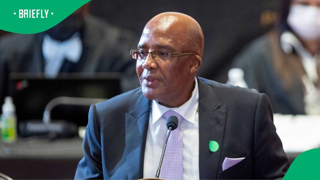 Aaron Motsolaledi confirmed that health officials found a chemical believed to be linked to suspected food poisoning cases. Aaron Motsolaledi confirmed that health officials found a chemical believed to be linked to suspected food poisoning cases.