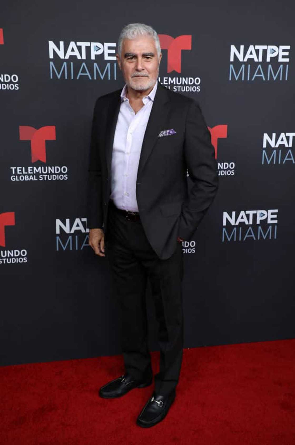 Betty in New York Telemundo cast Betty in New York Telemundo cast