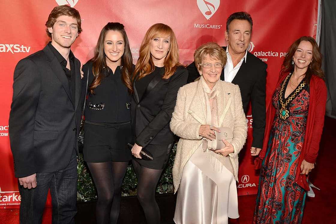 Evan James Springsteen’s net worth Evan James Springsteen’s net worth