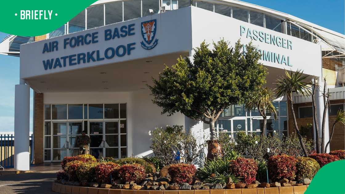 The Defence Minister admitted that there were problems with the air force The Defence Minister admitted that there were problems with the air force