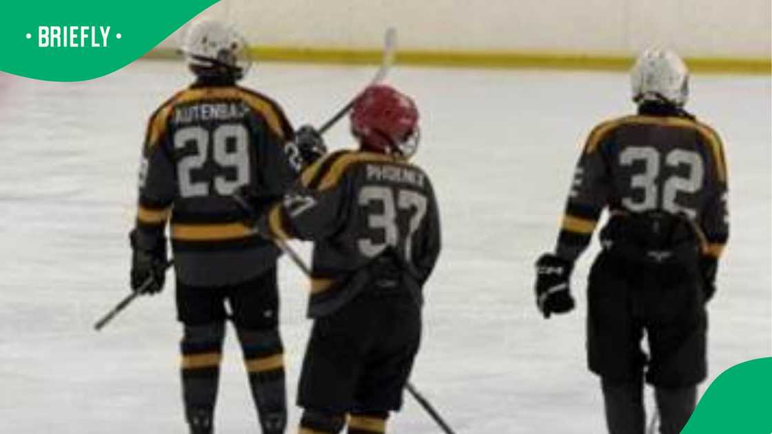 Two brothers are making big moves on the ice Two brothers are making big moves on the ice