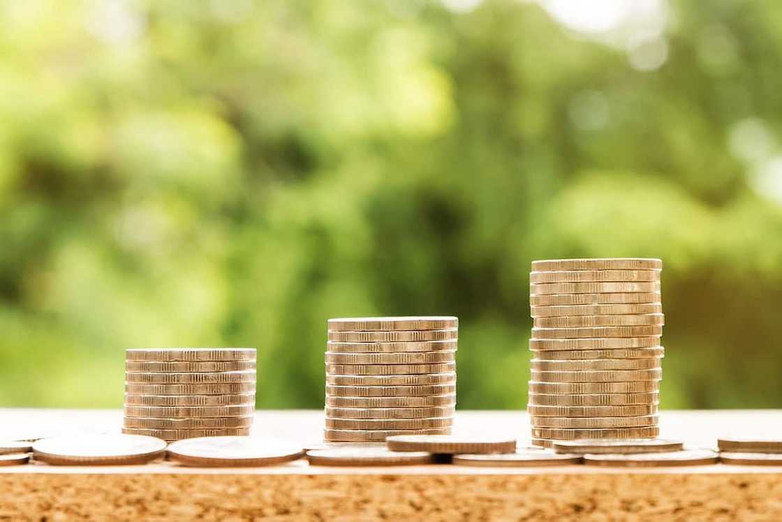 What is the middle-class salary in South Africa? What is the middle-class salary in South Africa?