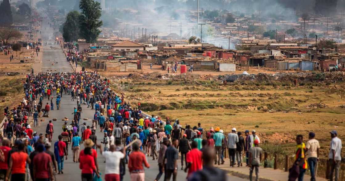 Free Jacob Zuma, Protests, KwaZulu-Natal, Gauteng Free Jacob Zuma, Protests, KwaZulu-Natal, Gauteng