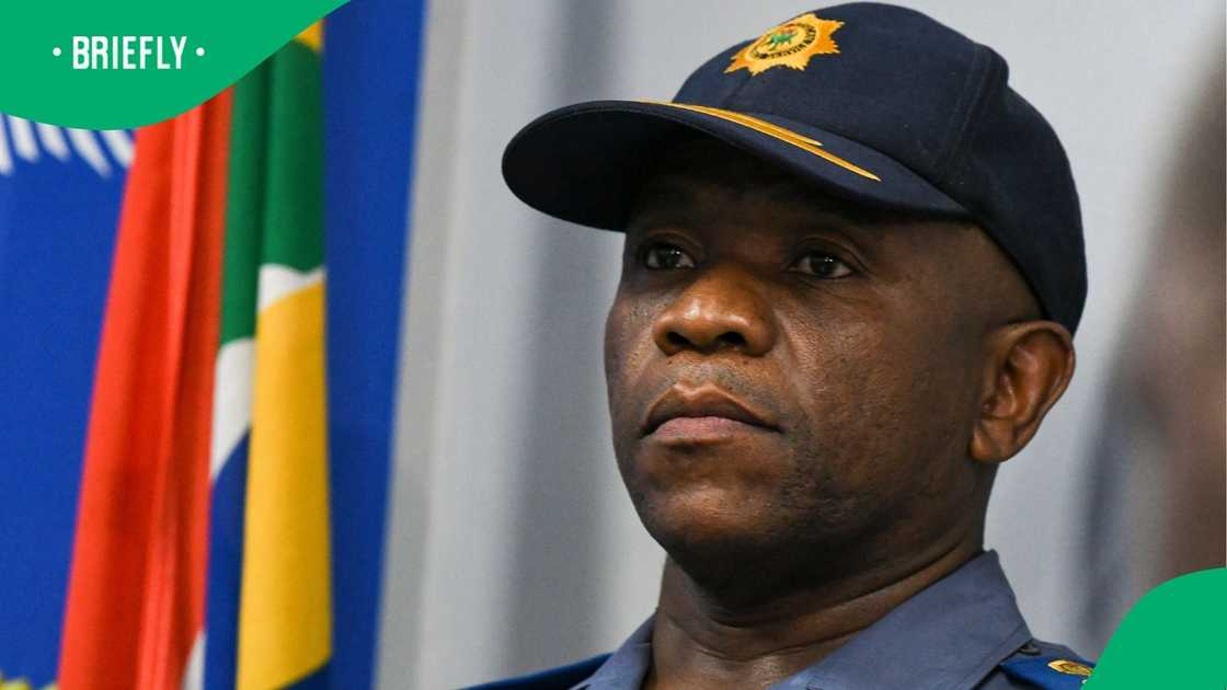 South Africans have praised Lt General Mkhwanazi for the work he and his officers are doing in KZN. South Africans have praised Lt General Mkhwanazi for the work he and his officers are doing in KZN.