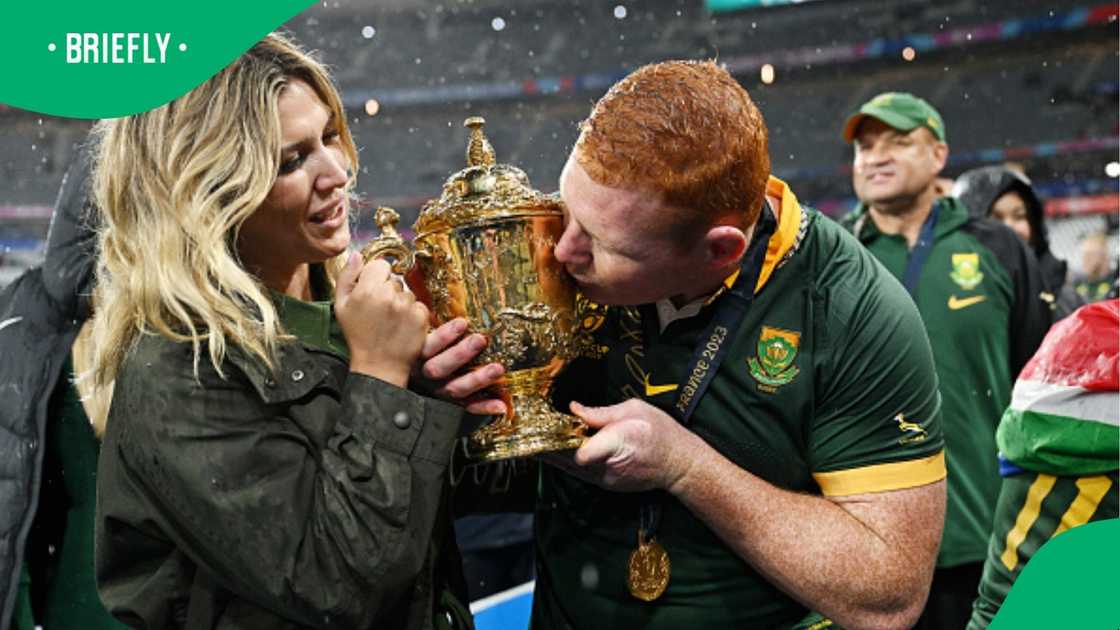 A career-ending injury forced Steven Kitshoff to retire, leaving fans and teammates heartbroken. A career-ending injury forced Steven Kitshoff to retire, leaving fans and teammates heartbroken.