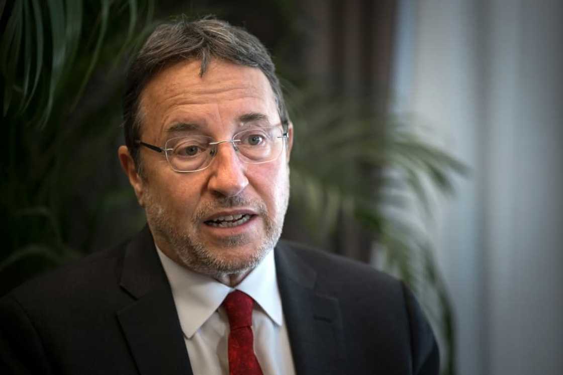 UN development chief Achim Steiner sounds the alarm over debt distress, warning in an AFP interview that it is "not sustainable" to have 25 countries spending one fifth of government revenues on debt servicing UN development chief Achim Steiner sounds the alarm over debt distress, warning in an AFP interview that it is "not sustainable" to have 25 countries spending one fifth of government revenues on debt servicing