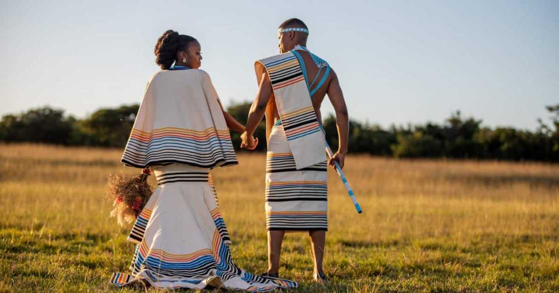 "You Look so Regal": Lady's Wedding Snaps Rake in All the Compliments