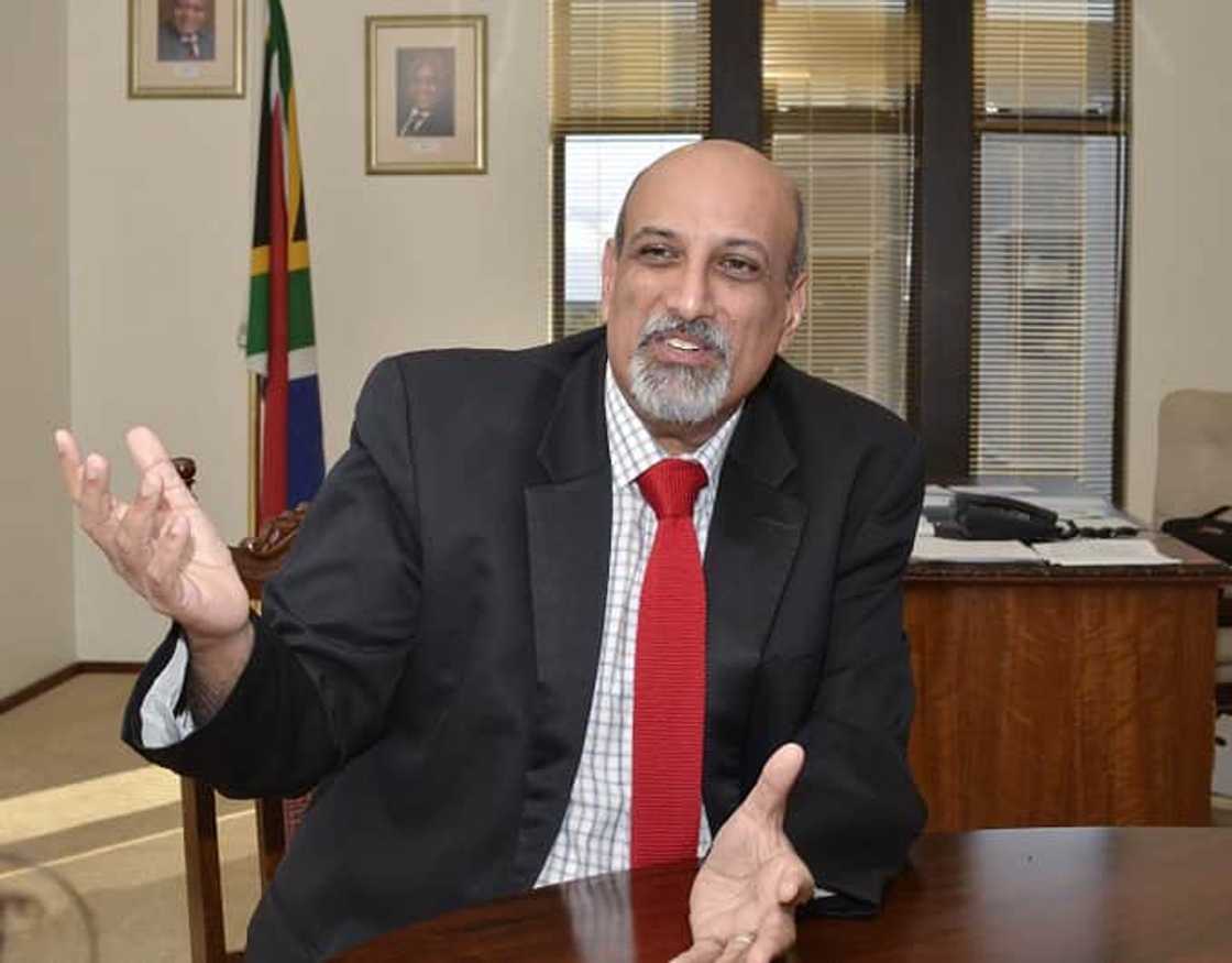 Salim Abdool Karim Salim Abdool Karim