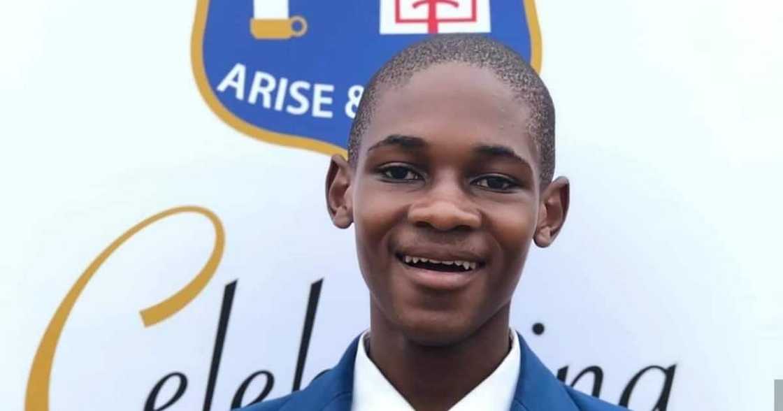 Star Student Lifa Shangase Matriculated with 7 Distinctions at Only 16 Star Student Lifa Shangase Matriculated with 7 Distinctions at Only 16