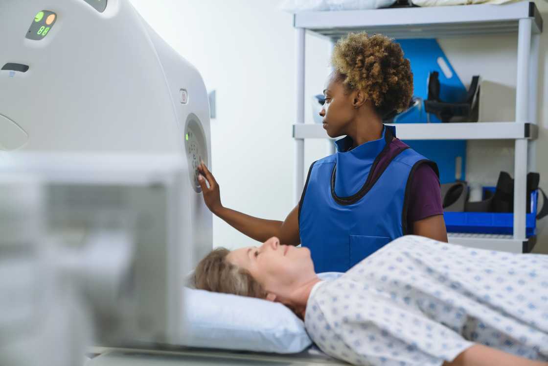 Radiographer duties Radiographer duties