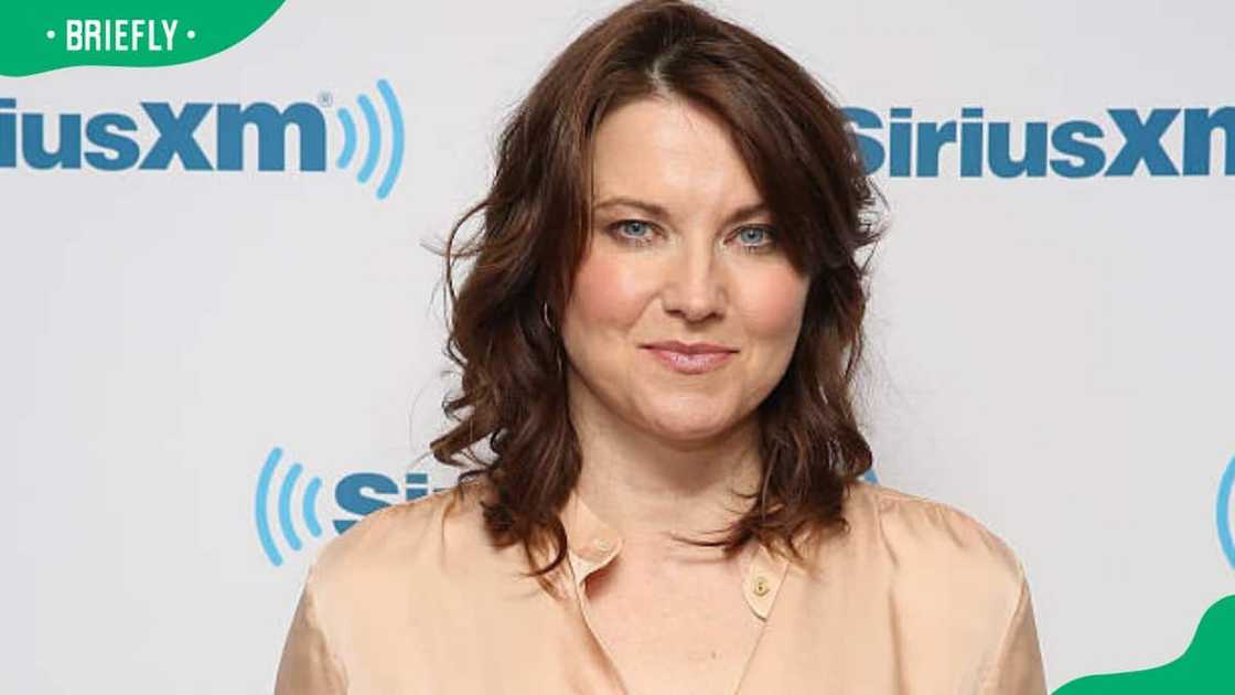 lucy lawless' age lucy lawless' age