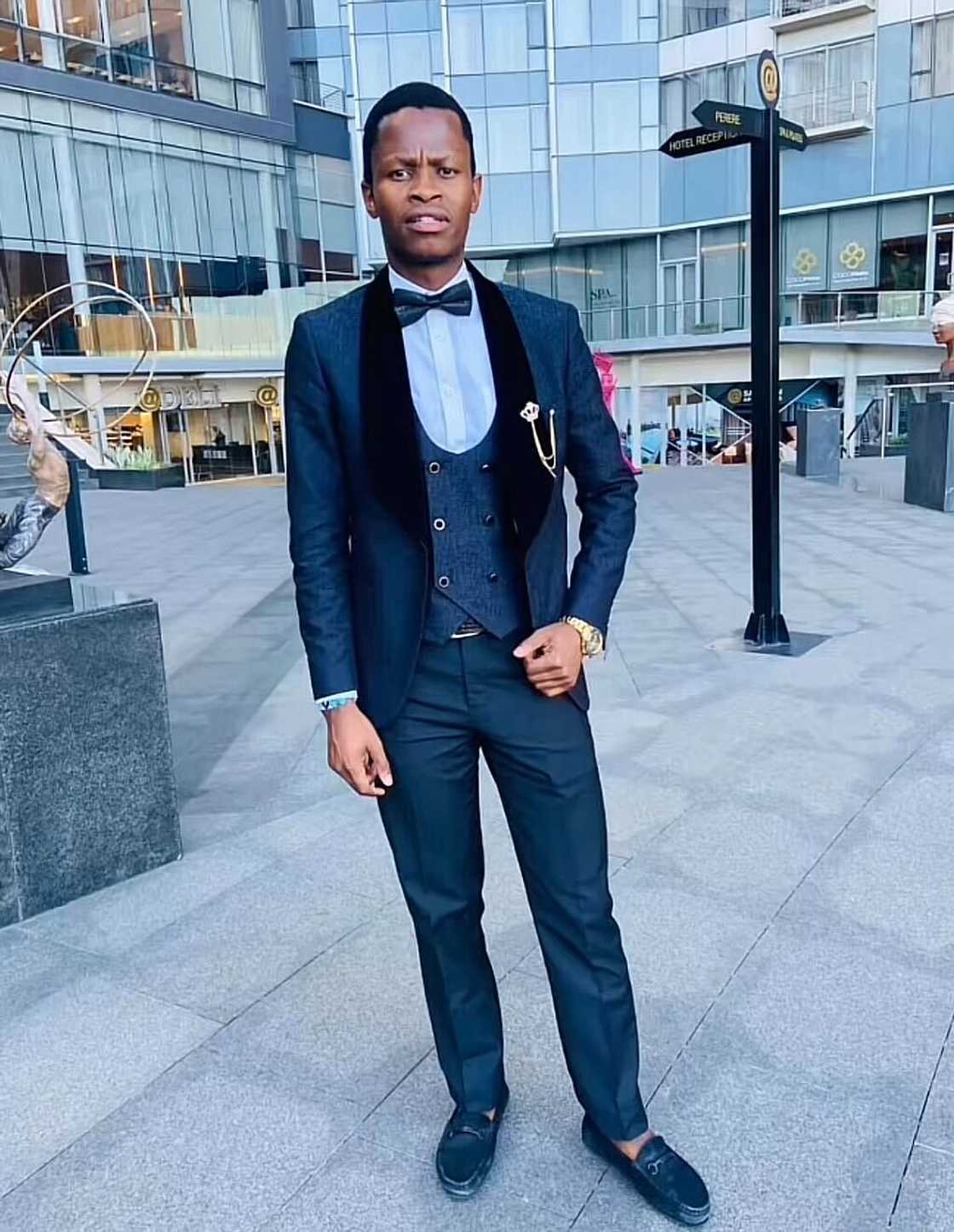 A young man flexed how his life has changed after pursuing a career in electrical engineering. A young man flexed how his life has changed after pursuing a career in electrical engineering.