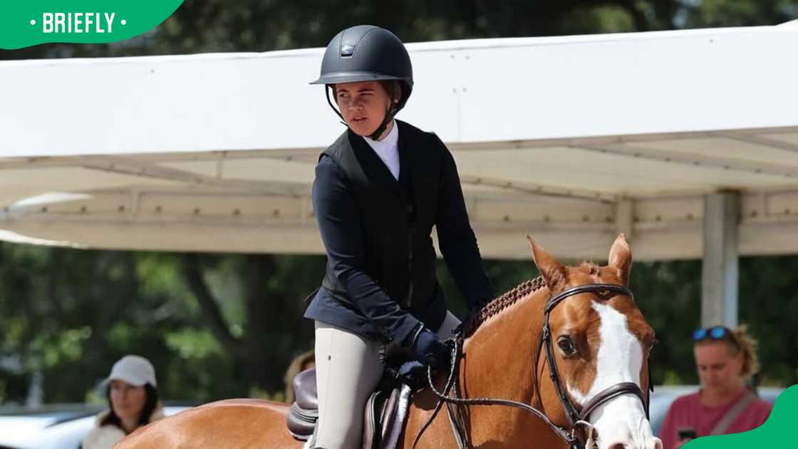 Tyrus’ daughter, Georgie Murdoch, on her horse