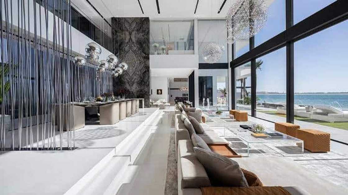 Inside The Dubai Mega-Mansion With A ‘Free’ Rolls-Royce And Ferrari That’s Up For Sale At £25million | Photos Inside The Dubai Mega-Mansion With A ‘Free’ Rolls-Royce And Ferrari That’s Up For Sale At £25million | Photos