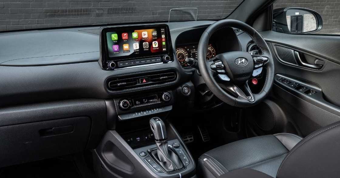 Hyundai’s all-new KONA N pairs exhilarating performance with balanced everyday driving Hyundai’s all-new KONA N pairs exhilarating performance with balanced everyday driving