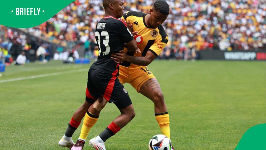 Rushwin Dortley battle with Nkota for the ball during the Soweto derby in PSL.