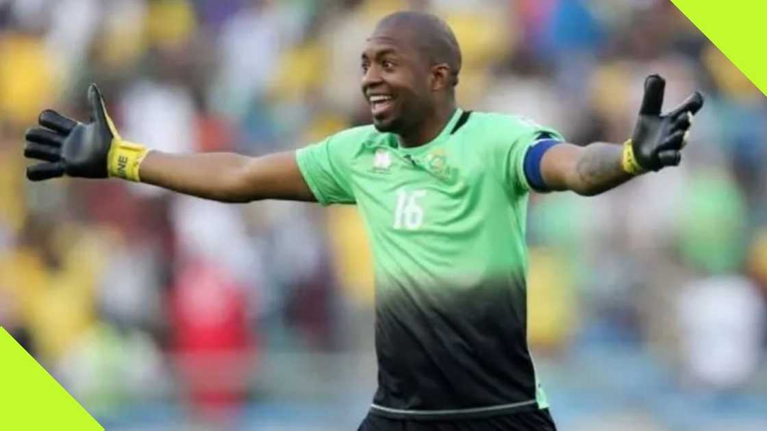 Itumeleng Khune says he took a pay cut at Kaizer Chiefs. Itumeleng Khune says he took a pay cut at Kaizer Chiefs.
