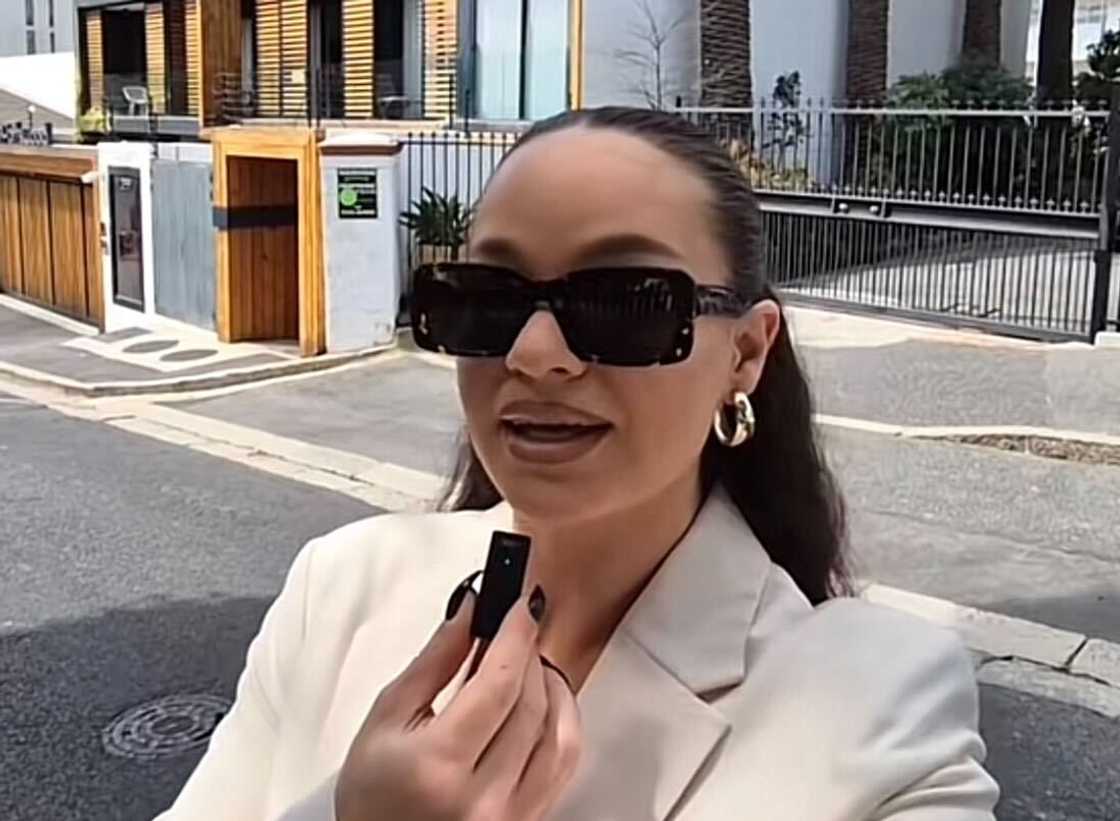A woman in Cape Town caused a stir after showcasing a R3.8 million apartment in Green Point.