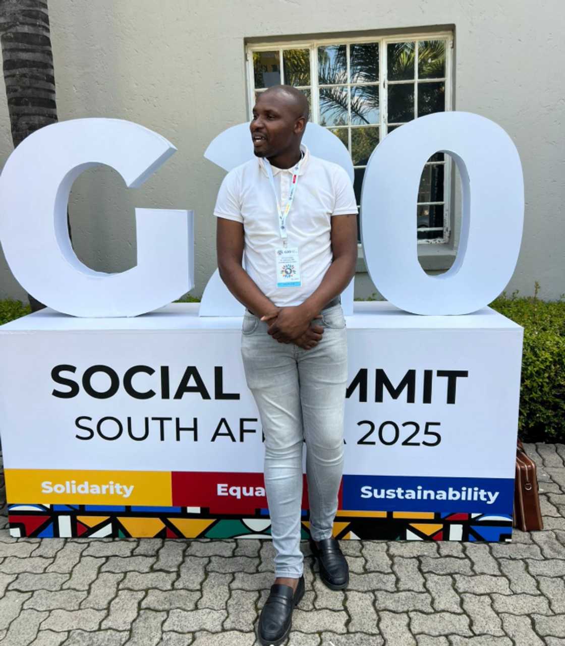 Others expressed curiosity about the Xhosa custom and shared their own versions of the ritual