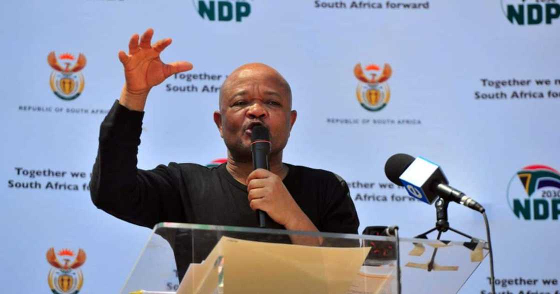 Minister of Water and Sanitation Senzo Mchunu Minister of Water and Sanitation Senzo Mchunu