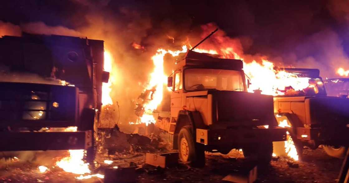 Military Vehicles, Fire, Pretoria, Military Base, SANDF Military Vehicles, Fire, Pretoria, Military Base, SANDF