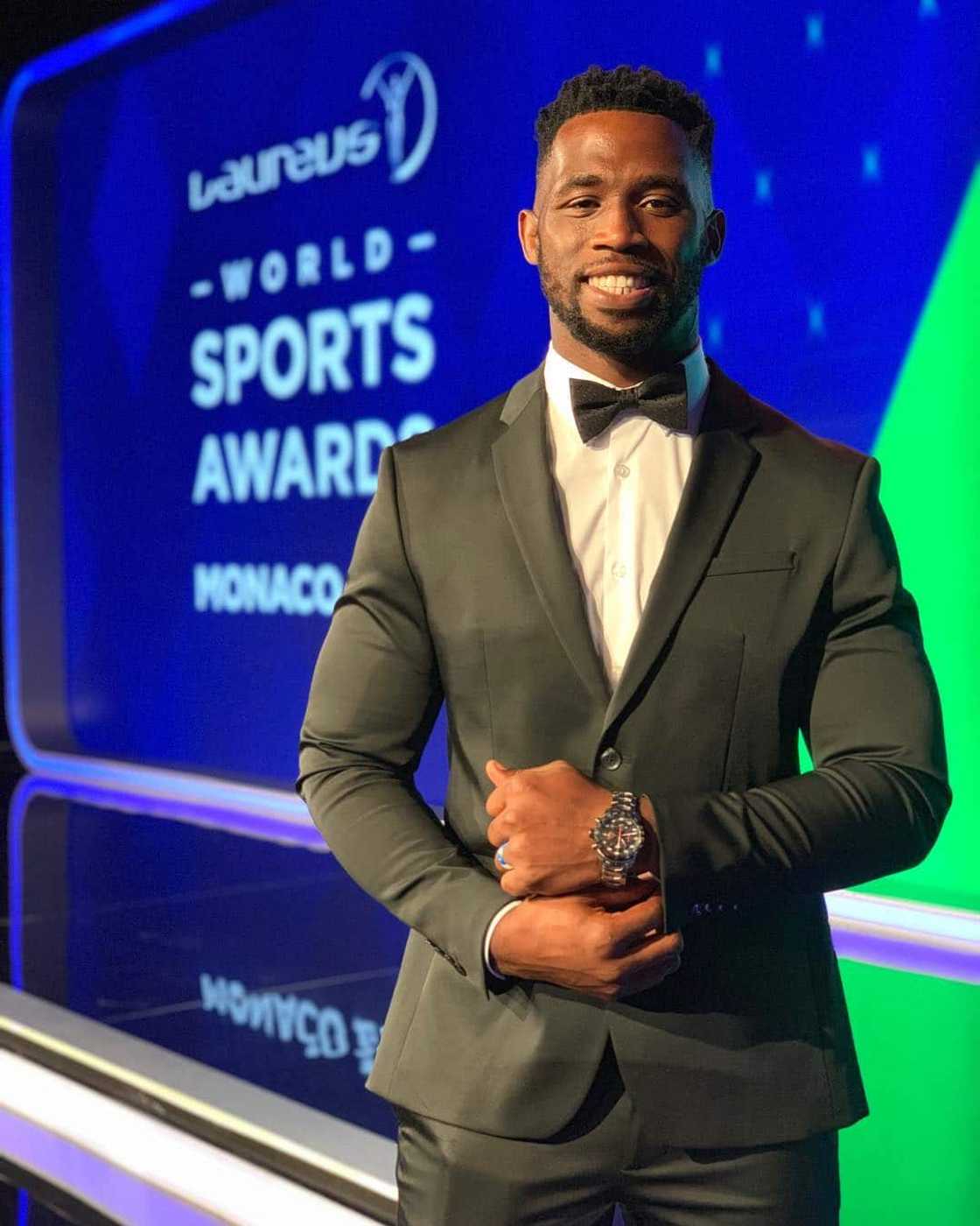 Siya Kolisi biography: age, measurements, children, wife, education, injury, club, salary, car and Instagram