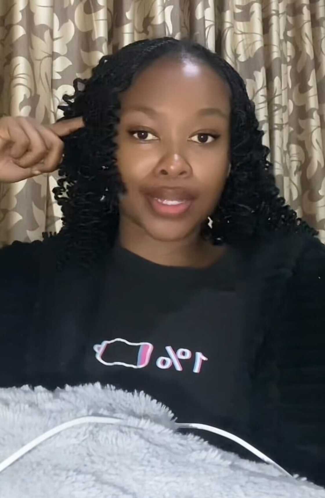 A student in Johannesburg unveiled the struggles of living with a roommate in res in a viral TikTok video. A student in Johannesburg unveiled the struggles of living with a roommate in res in a viral TikTok video.