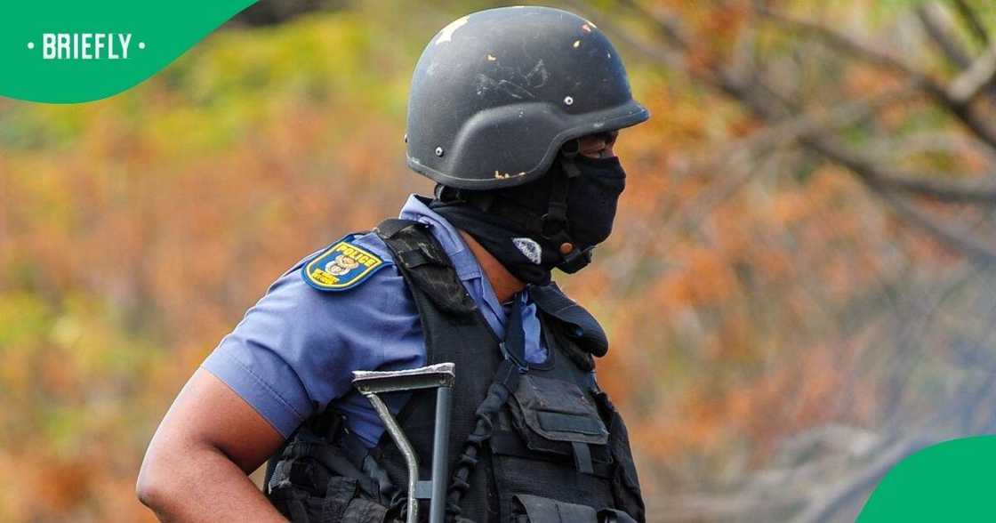 Ipid arrests 9 policemen for alleged attempted murder of KZN businessman Ipid arrests 9 policemen for alleged attempted murder of KZN businessman