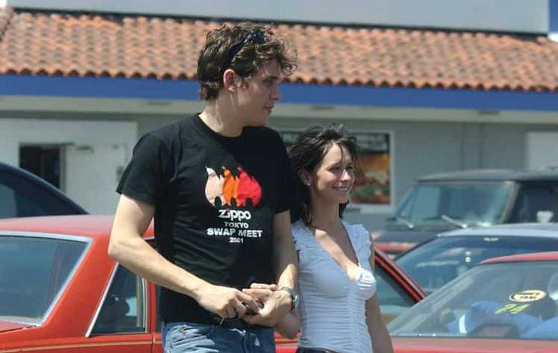 John Mayer and Jennifer Love Hewitt John Mayer and Jennifer Love Hewitt