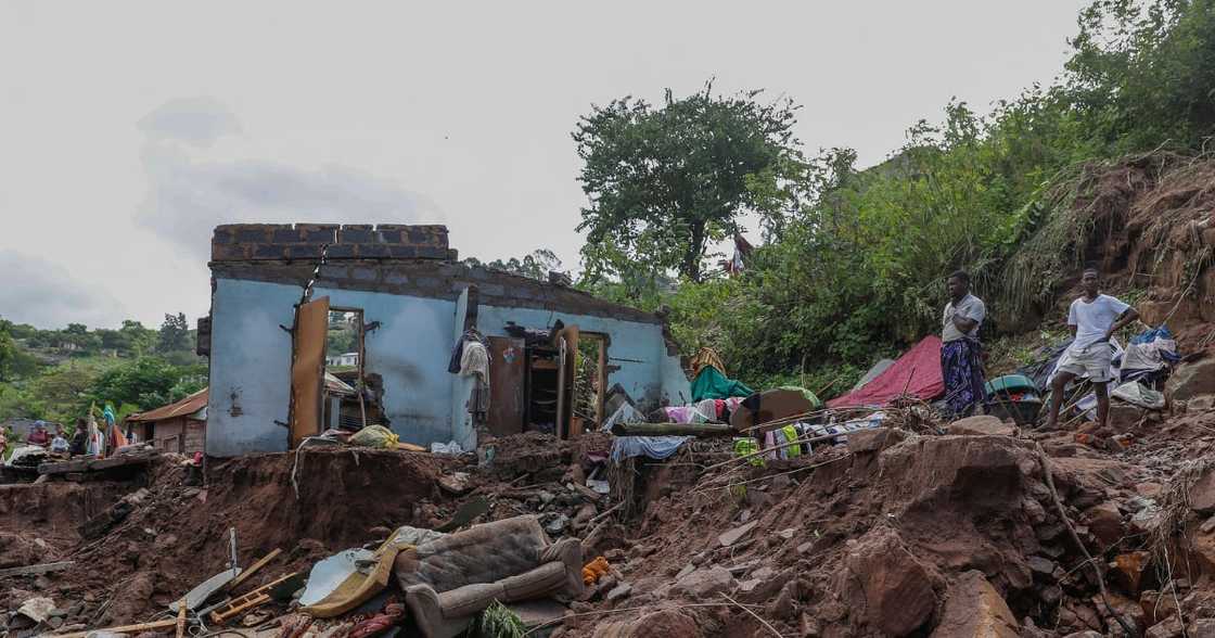 KZN floods, private sector steps, Liquor Trade Council, donates R2 million, KZN businesses, liquor traders, R30 million, Motsepe Foundation, Patrice Motsepe