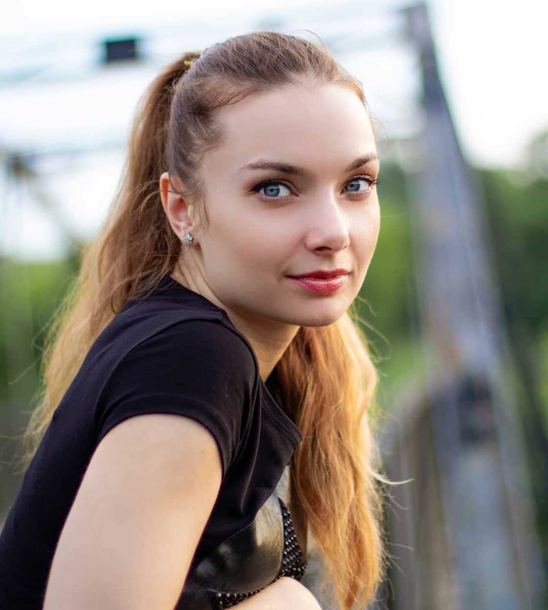 Xenia Crushova Xenia Crushova