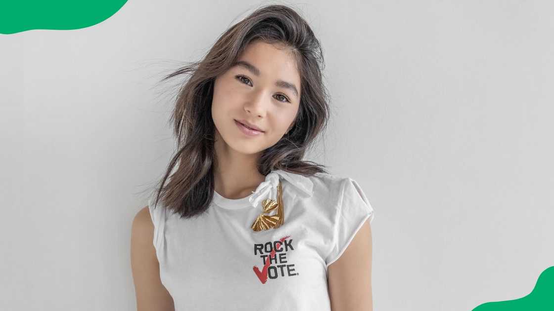 Oona O'Brien in a "Rock the Vote" tee. Oona O'Brien in a "Rock the Vote" tee.