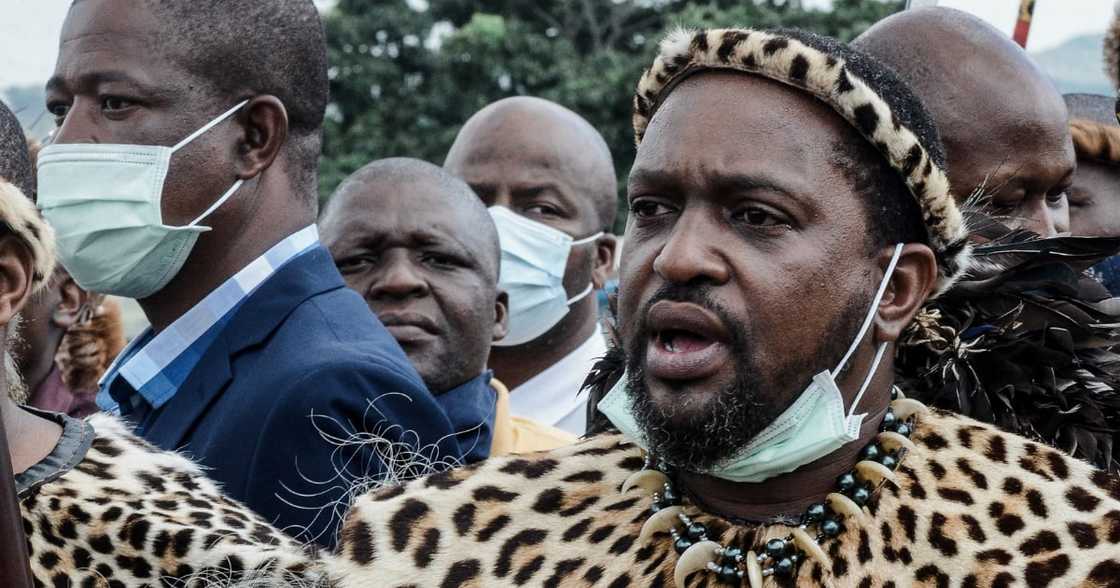 "He Must Eat Take Aways Nje: Mzansi Gives Zulu King Misuzulu Advice After Alleged Poisoning