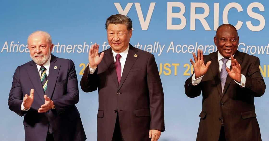 President of Brazil Luiz Inacio Lula da Silva, President of China Xi Jinping and South African President Cyril Ramaphosa gesture during the 2023 BRICS Summit President of Brazil Luiz Inacio Lula da Silva, President of China Xi Jinping and South African President Cyril Ramaphosa gesture during the 2023 BRICS Summit