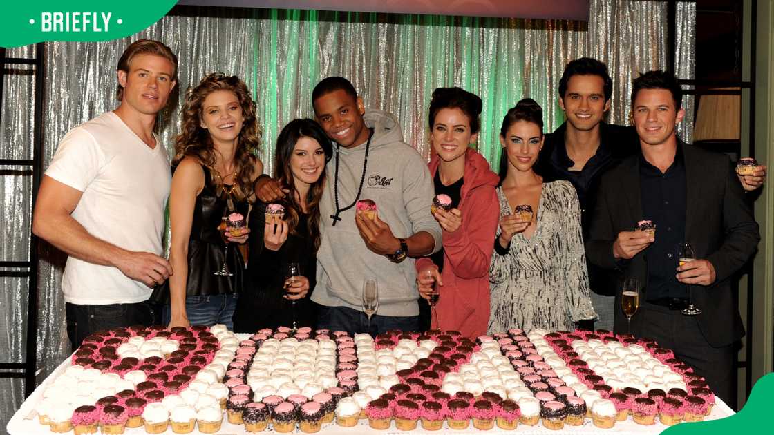 The cast of CW's 90210