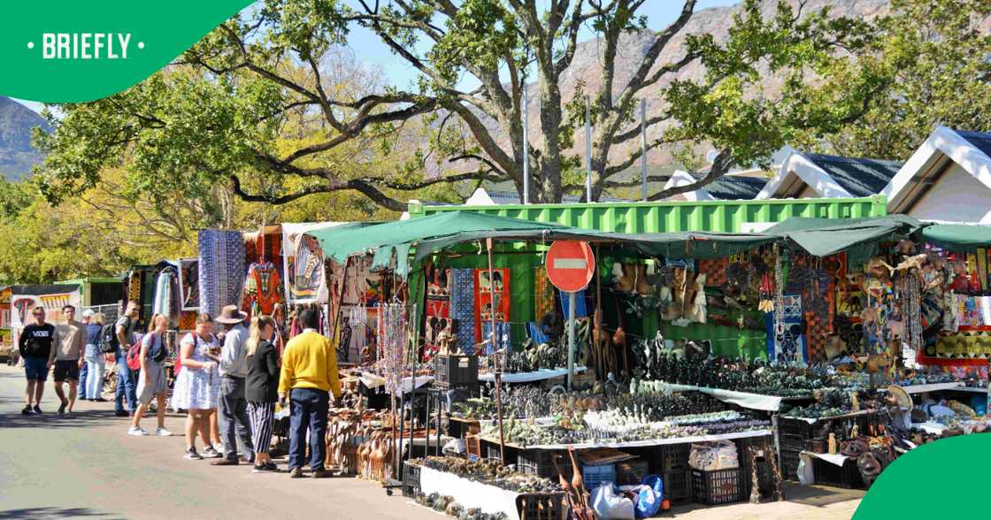Tourism directly employed almost 954,000 South Africans in 2024 Tourism directly employed almost 954,000 South Africans in 2024