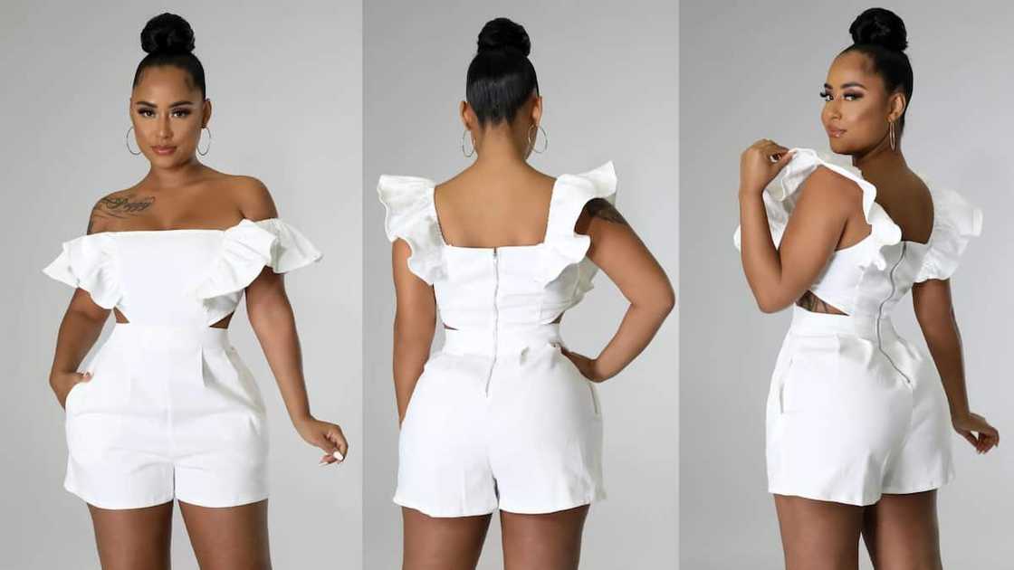 Sleeveless square neckline romper with ruffles and square neckline Sleeveless square neckline romper with ruffles and square neckline